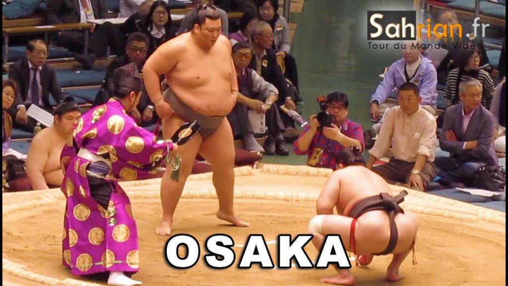 Osaka et ses sumos - blog tour du monde vidéo au Japon - Sahrian.fr