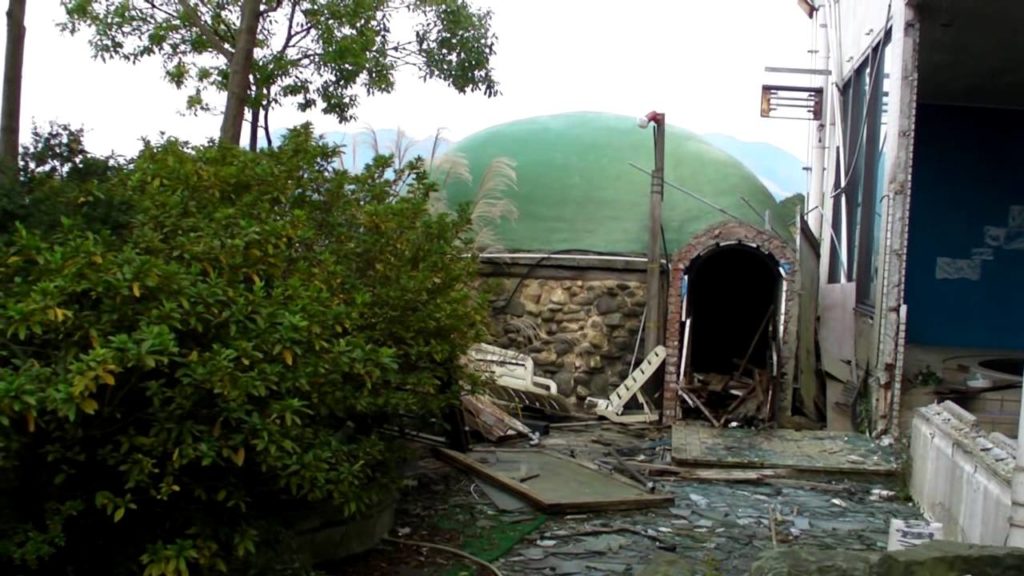 Abandoned Japanese Spa 1/2 Abandoned Japanese Spa 1/2