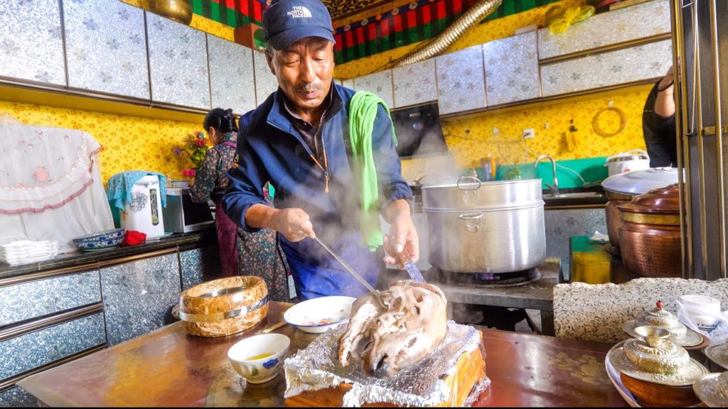 Huge Tibetan Food – 11 Traditional Dishes in Lhasa, Tibet! Huge Tibetan Food - 11 Traditional Dishes in Lhasa, Tibet!