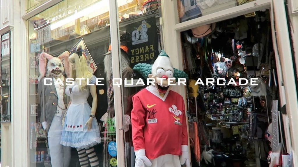 ウェールズの旅4🏴󠁧󠁢󠁷󠁬󠁳󠁿アーケードでお洒落なカフェに嫉妬する。カーディフ商店街を散策。/ Cardiff Castle Quarter Arcade, Wales Travel #4【イギリス】