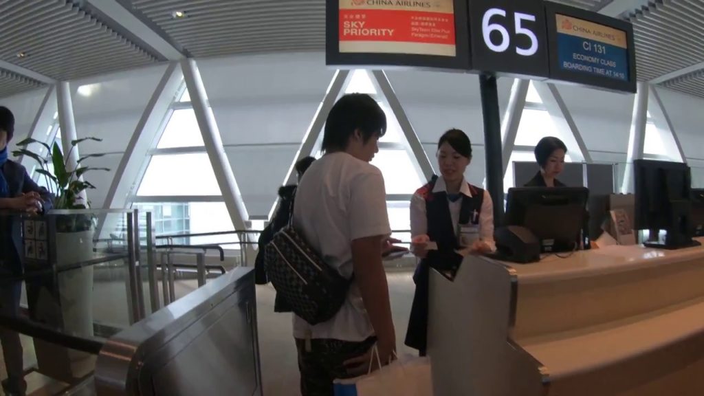 [B747]Boarding China Airlines B747-400 CI131 at Chitose, Sapporo(1'21")2018 [GOPRO4K]