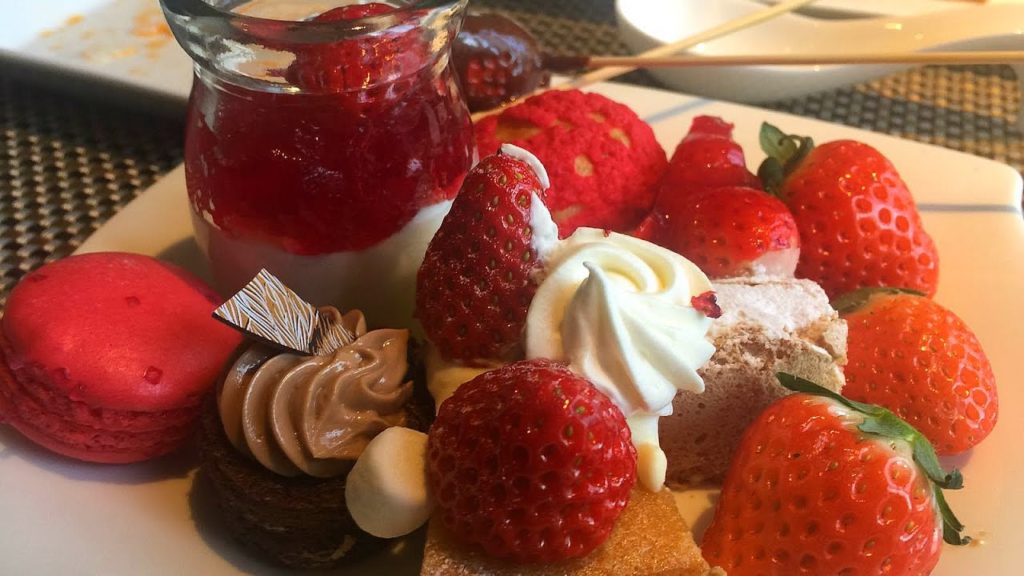 The Most Delicious Strawberry Dessert Buffet in Hilton, Shinjuku, Tokyo, Japan