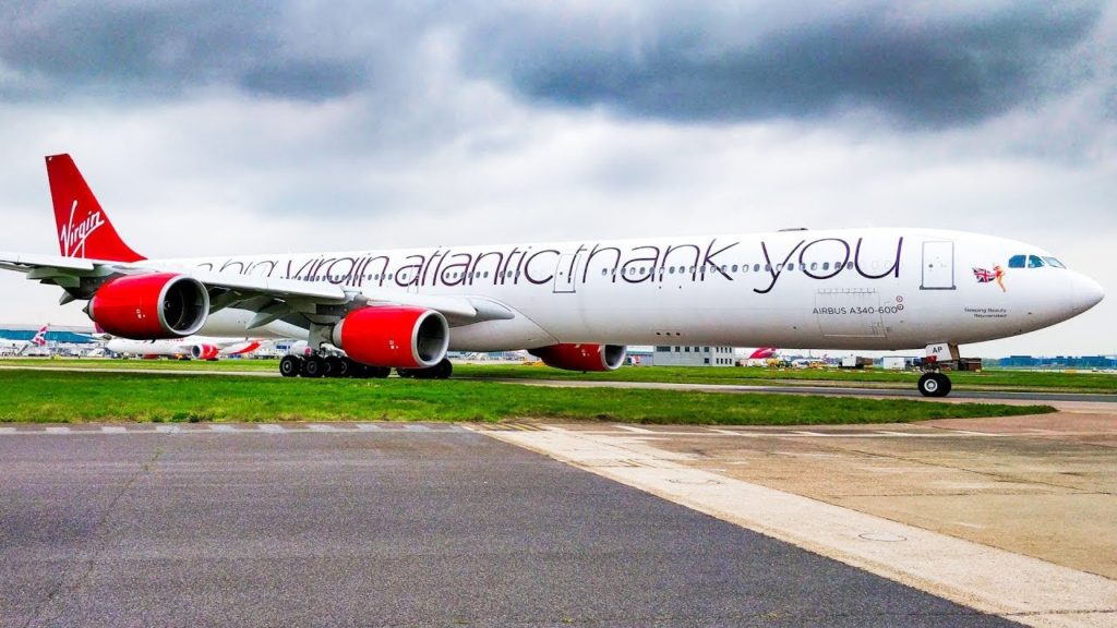 AS CLOSE AS POSSIBLE! | Plane Spotting RIGHT NEXT to the runway at London Heathrow Airport!