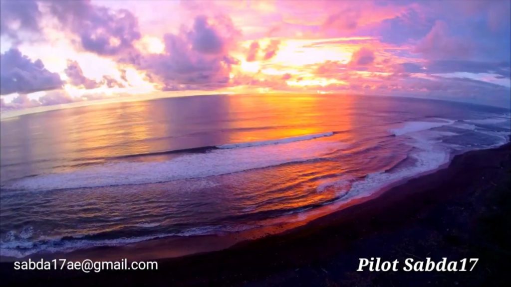 YIA & Wisata sekitarnya ; The Best sunset di Pantai Trisik....