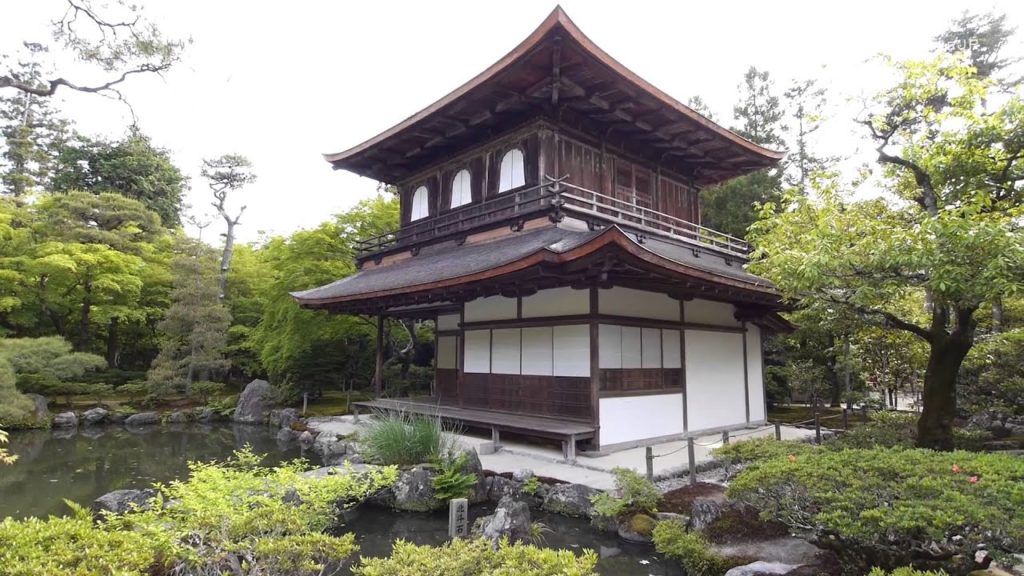 Moments in Kyoto - Tourism |  Endless Stream of Travelers 着物美人 京都観光 Kyoto Japan