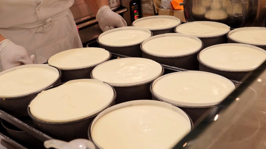 한국산 치즈 케이크 japanese style cheese cake / korean street food 한국산 치즈 케이크 japanese style cheese cake / korean street food