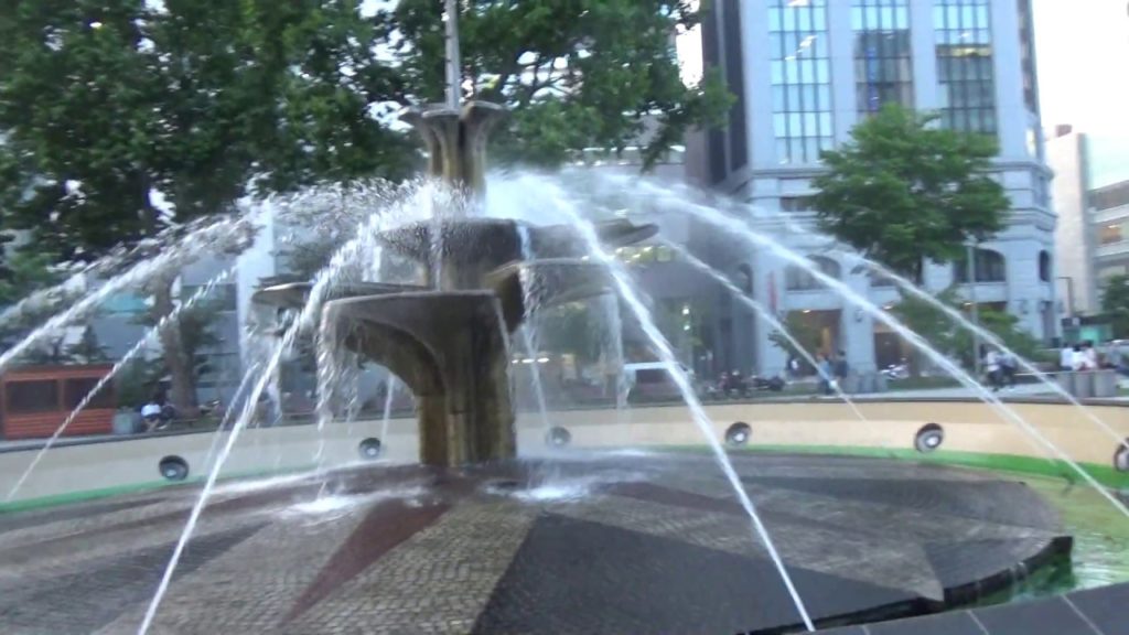 夕刻の札幌の大通公園を散策してみました/I took a walk around Odori Park in Sapporo in the evening