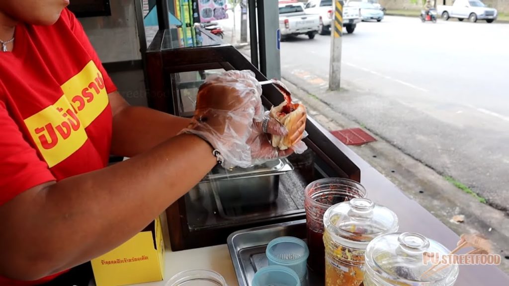 Grilled Bread Spicy&Sweet Sauce // PU STREET FOOD 🍞 Grilled Bread Spicy&Sweet Sauce // PU STREET FOOD 🍞