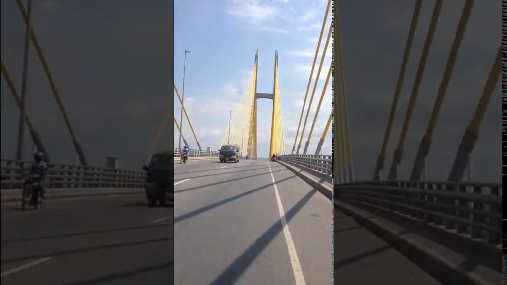 Traffic Neak Loeung Bridge​​ - Cambodia tour