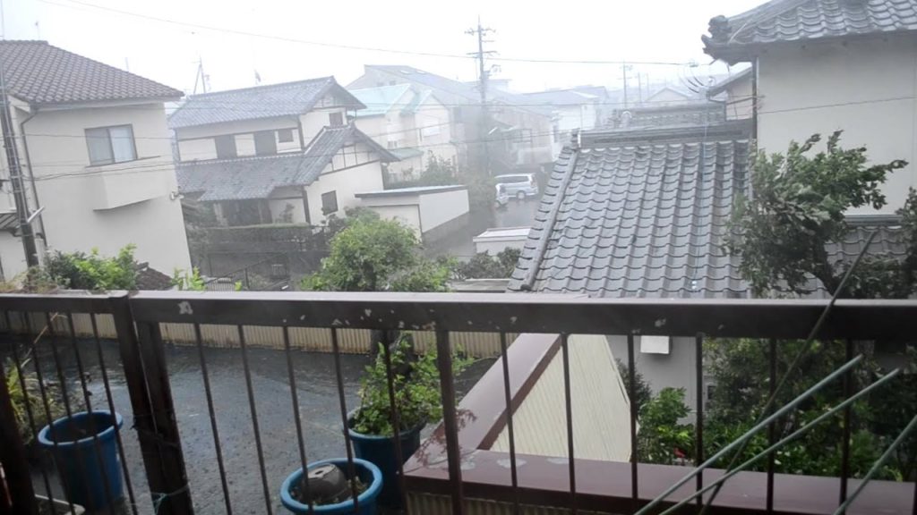 アキーラさん観察！平成23年（2011年）9月21日・台風１５号・浜松上陸1！Typhoon in Hamamatsu,Japan