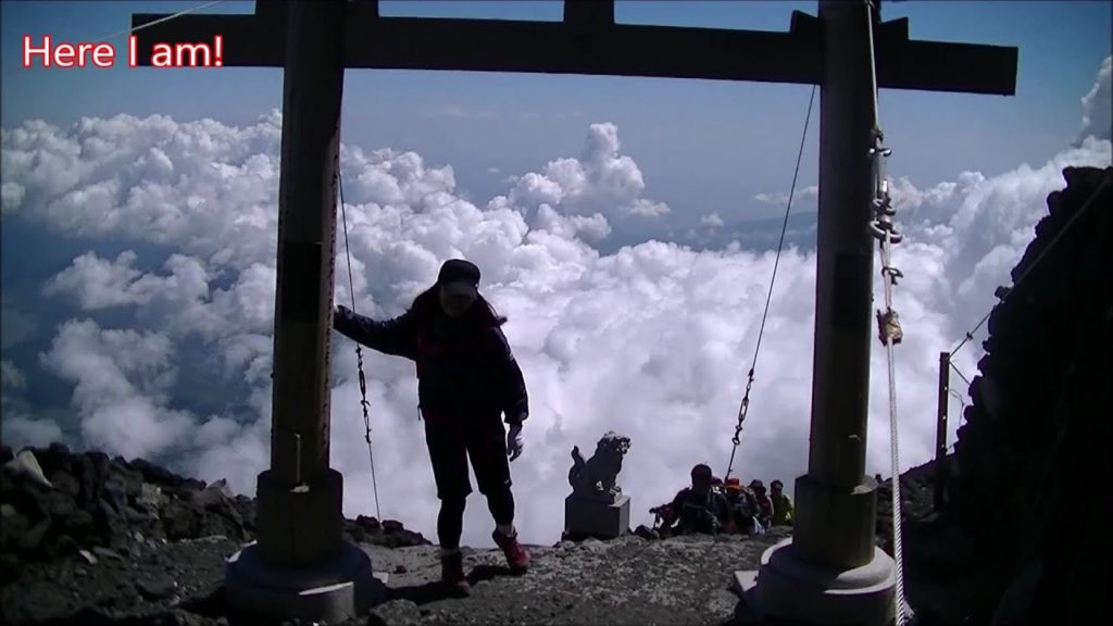 Climbing Mount Fuji with English subtitles