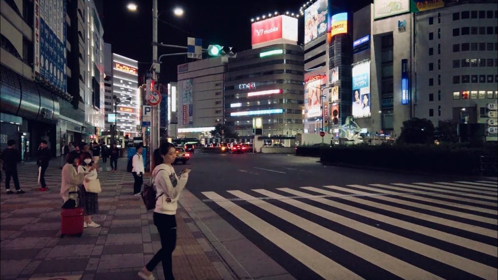 東京 : 夜の池袋駅東口をぷらっと散歩 -4K/Osmo Pocket