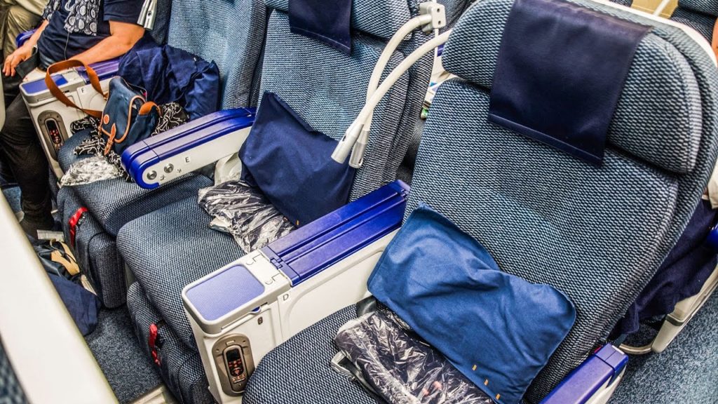 SEAT REVIEW | All Nippon Airways PREMIUM ECONOMY CLASS aboard the Boeing 777-300ER