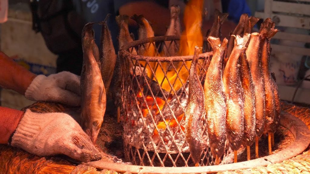 (4K) Japan Street Food 2019 | Eating Quesadilla, Matcha Tapioca Milk Tea