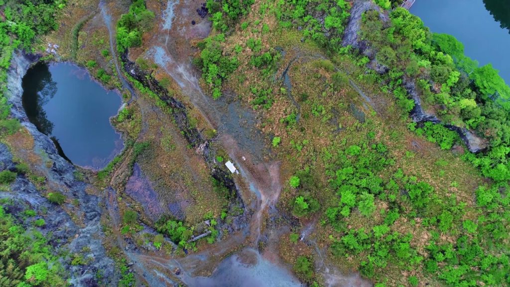 吉井の石切り場跡　４K