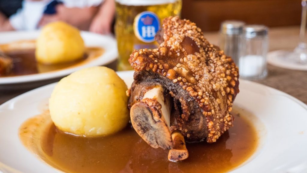 Amazing Munich Food Tour – German CRISPY PORK LEG and Attractions in Munich, Germany! Amazing Munich Food Tour - German CRISPY PORK LEG and Attractions in Munich, Germany!