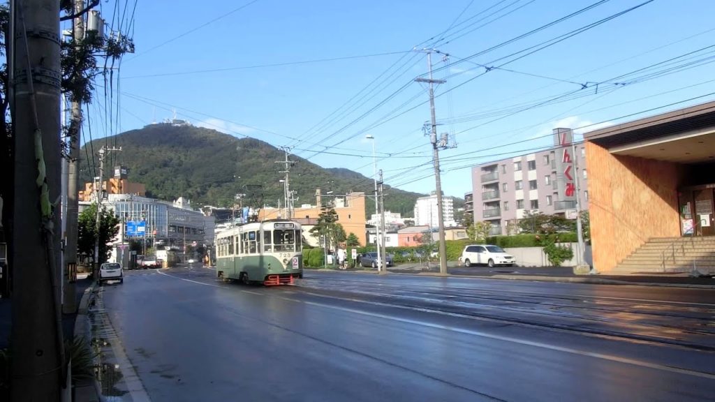 函館市電　Japan Hakodate City Tram ( Street Car ) 2001 and 723