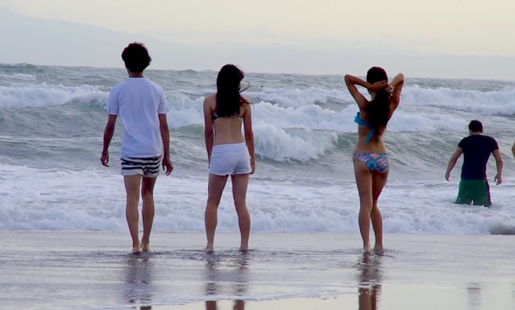 Enjoy Yuigahama Beach!