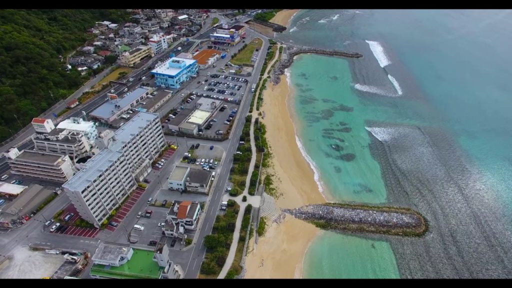 [4K]名護市裏のビーチ　ドローン空撮　 Okinawa Drone Footage 　沖縄　動画　素材　観光