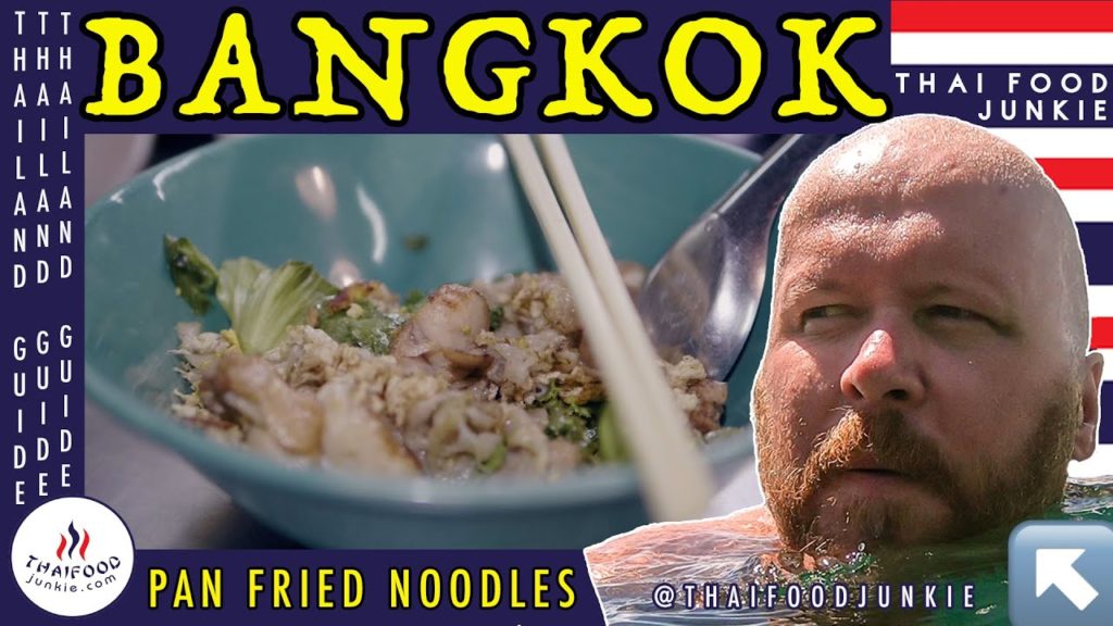 PAN FRIED NOODLES Bangkok Thailand Street Food Guide GH5 mft