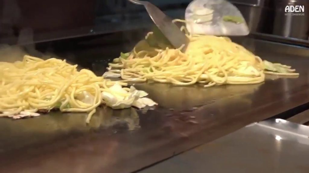 Japan teppanyaki Street Food - Japanese Street Teppanyaki Gourmet Snack Street Food