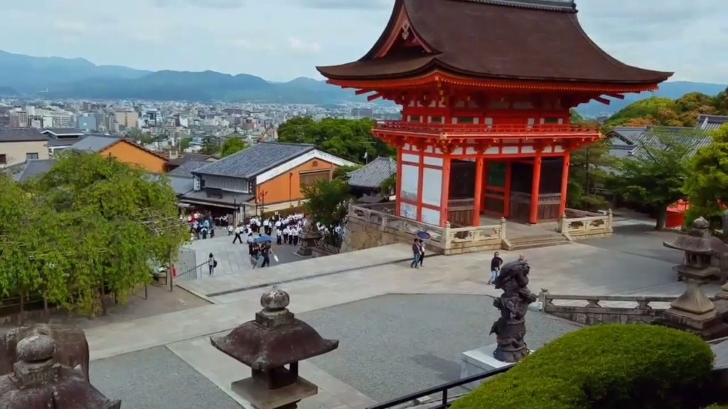 Kyoto Japan: Kiyomizu-dera Temple and Ninen-zaka shops