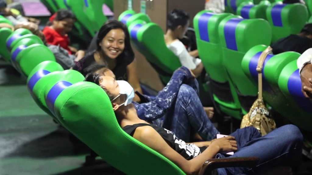 Indonésie Ferry Java Bali de nuit / Indonesia Ferry Java Bali by night