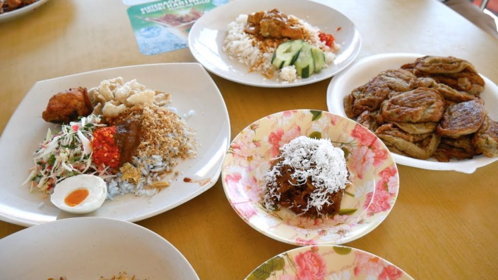 Delicious MALAY FOOD in Kelantan- traditional Kelantanese food | Food and Travel Channel | Malaysia