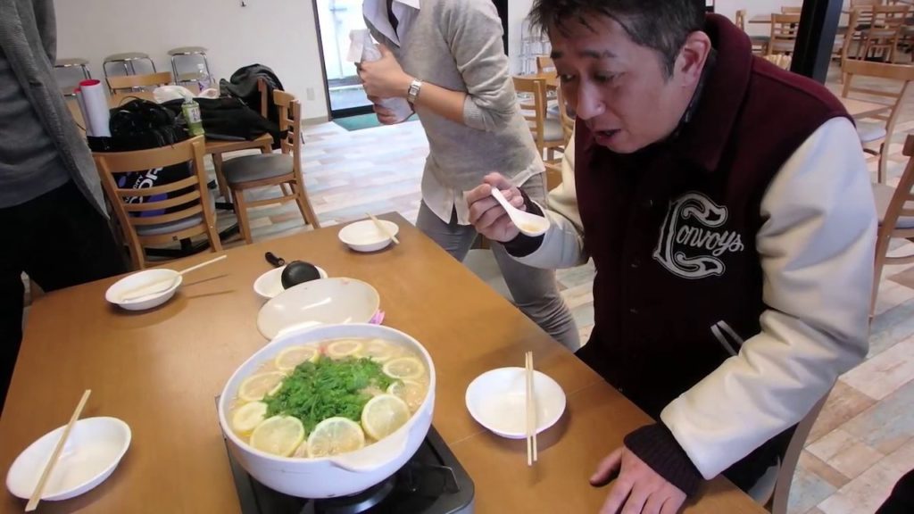 新潟のうんめぇもんが揃う「ピアBandai」で鍋を食べる