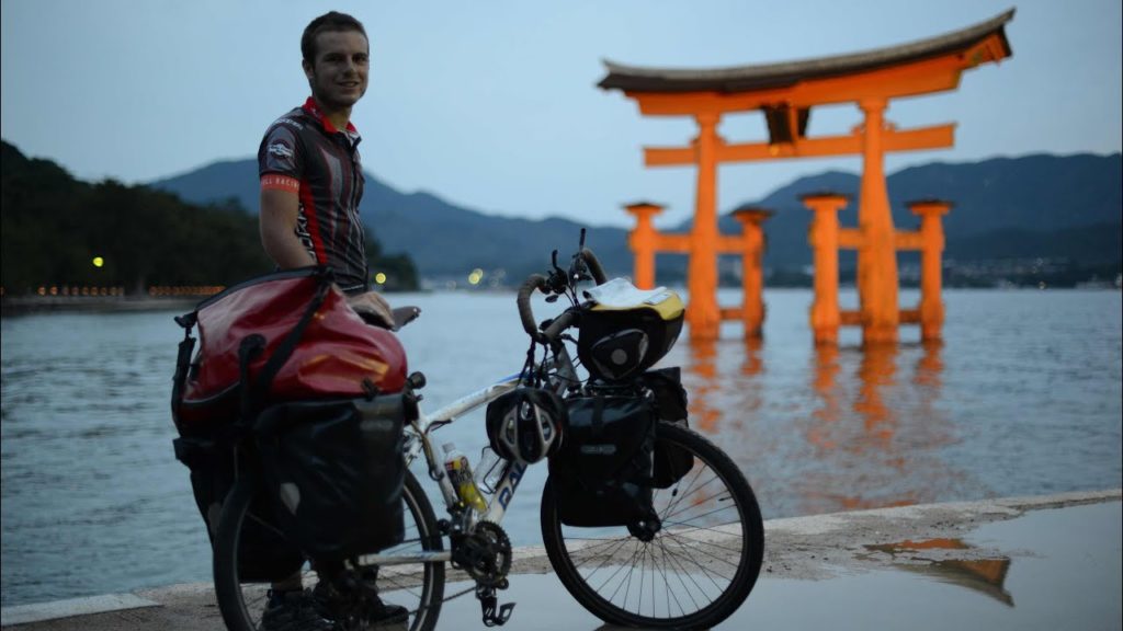 TOUR DU JAPON À VÉLO - 110 Millions de rencontres