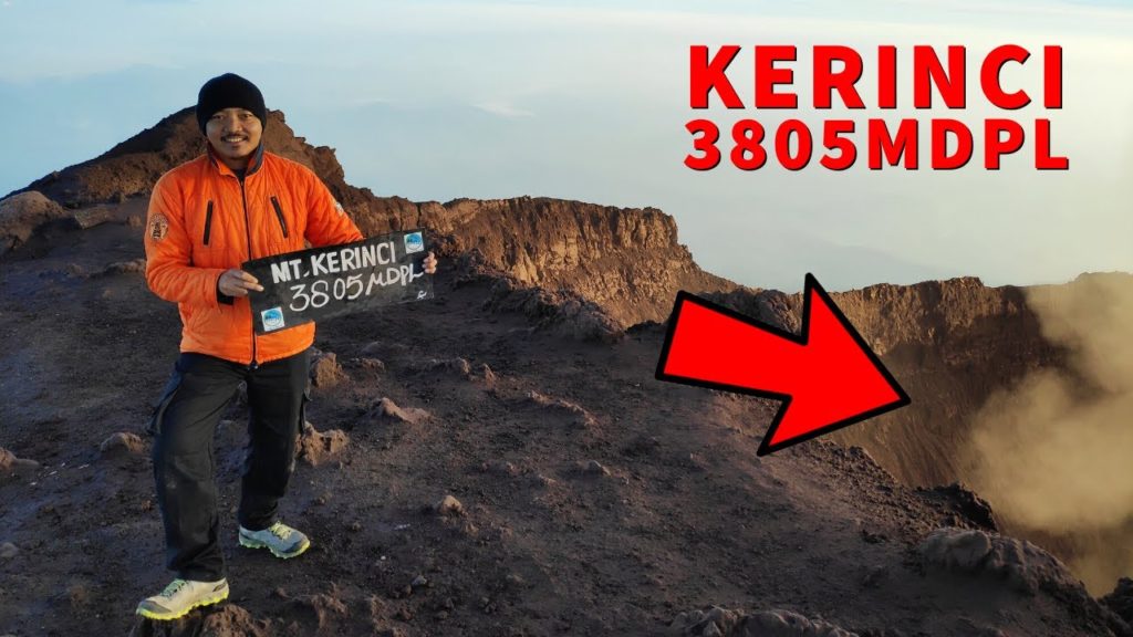 PENDAKIAN GUNUNG API KERINCI JAMBI (3805MDPL) VIA KERSIK TUO