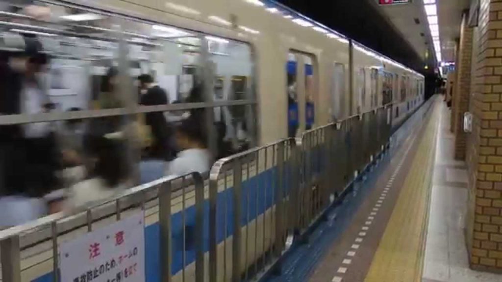 札幌市営地下鉄東豊線7000形 学園前駅到着 Sapporo Subway 7000 series EMU