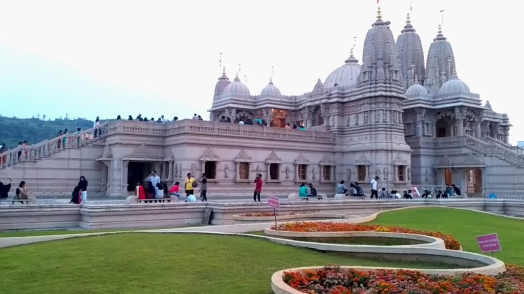 Beautiful Swaminarayan Temple Pune Best place