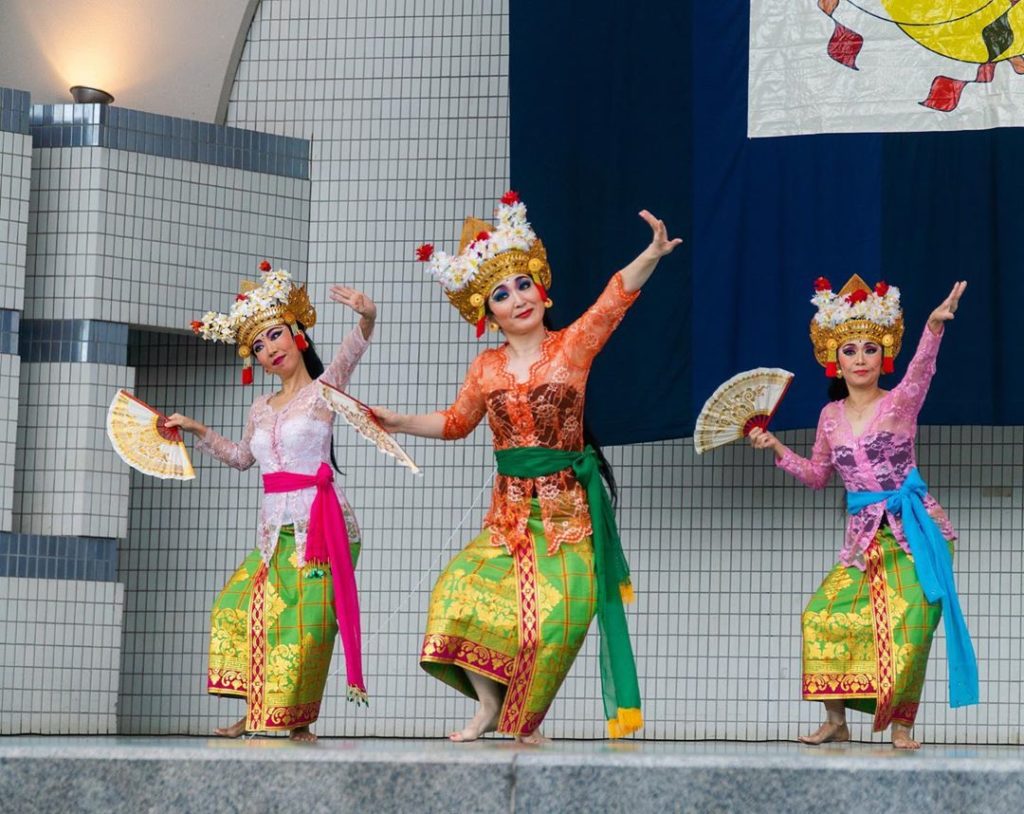 The Japanese-Indonesian Friendship Festival commemorated its 10th anniversary in...