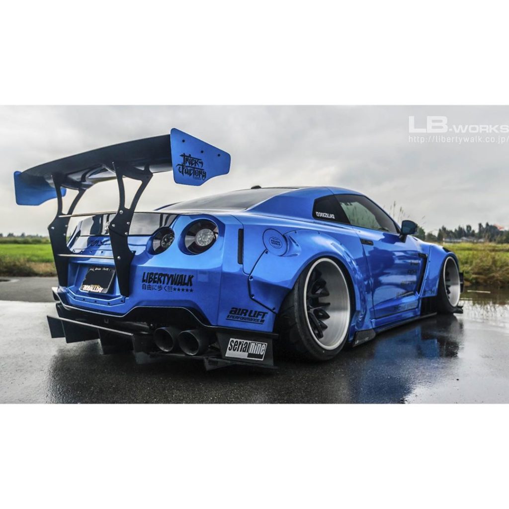 Blue beast  Photo  @pacific_rides and owner @doczilla12 .
.
.
.
Follow the Crew:...