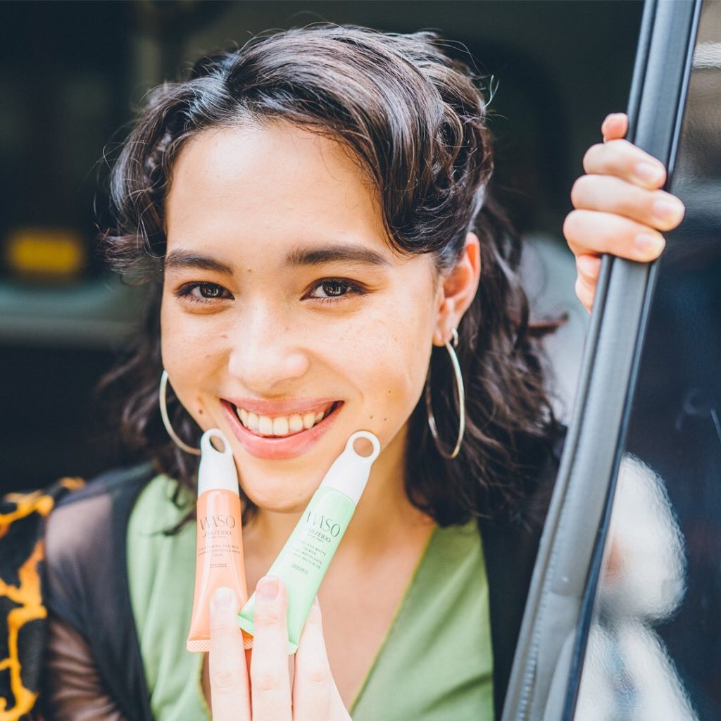 @megumu_offi with the new WASO Poreless Matte Primer and Eye Opening Essence.  T...