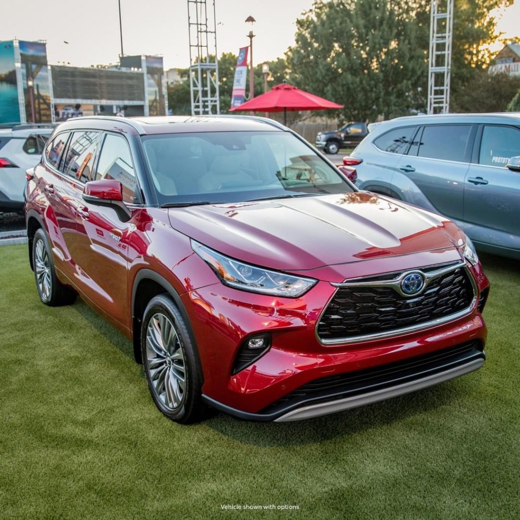 The all-new 2020 #Highlander has got the edgy good looks to separate you from th...