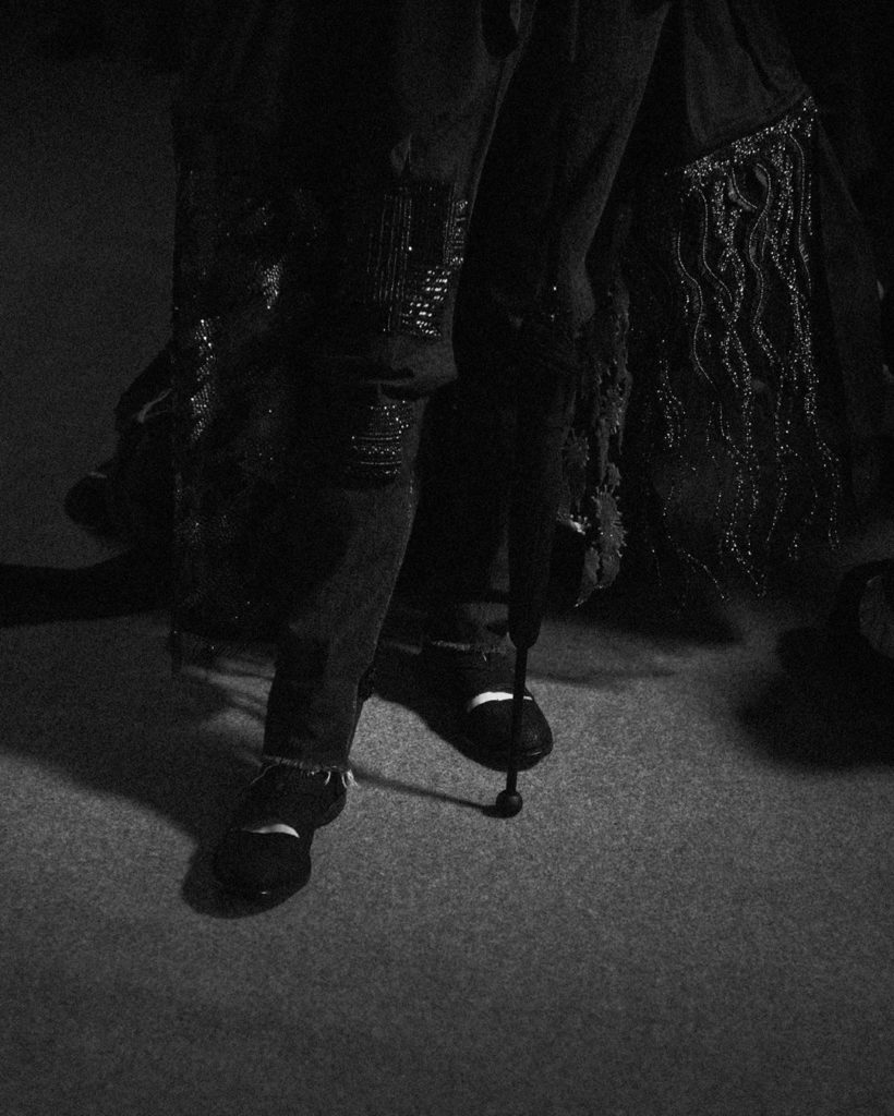 Yohji Yamamoto SS20 collection.
Photo by @elise_toide 
#YohjiYamamoto #SS20 #PFW...