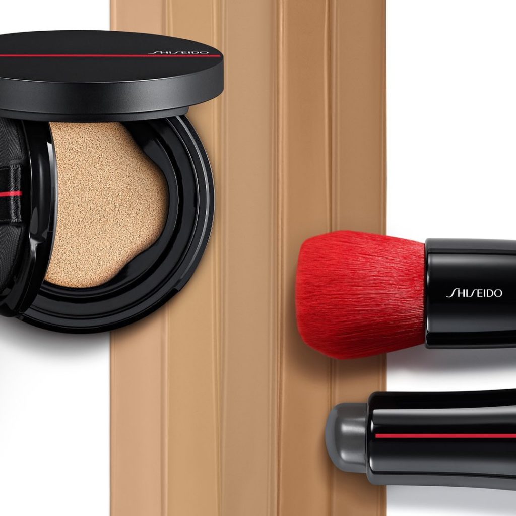 SHISEIDO: A two-in-one tool joins forces with a portable skin perfector. Use the gel blend… A two-in-one tool joins forces with a portable skin perfector. Use the gel blend...