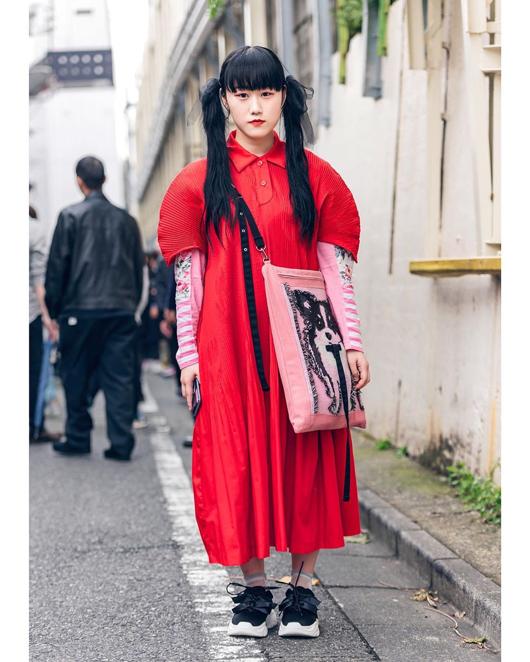 Tokyo Fashion: Street snaps taken outside of the Tokyo Fashion Week ...