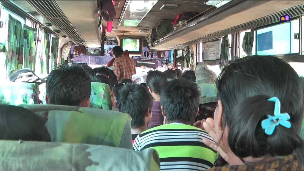 Myanmar 2012 - Public bus trip from Bago to Taungoo (1030)