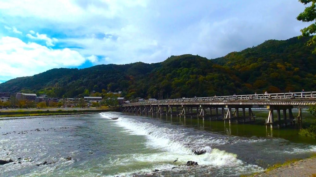 Kyoto Walk - Togetsukyo bridge (渡月橋 嵐山) - 4K