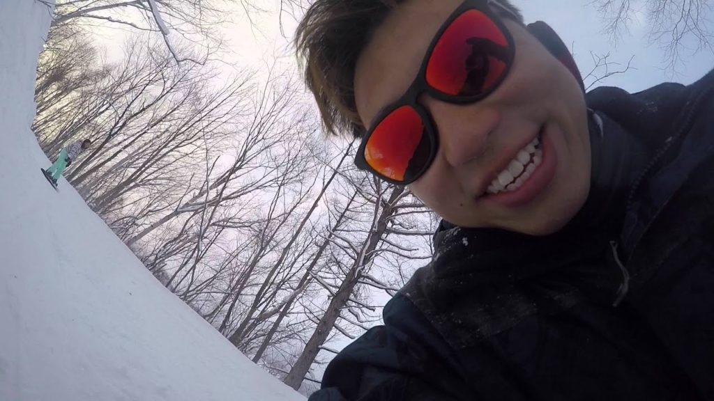 Snowboarding at Bankei Ski Resort (Hokkaido, Japan)