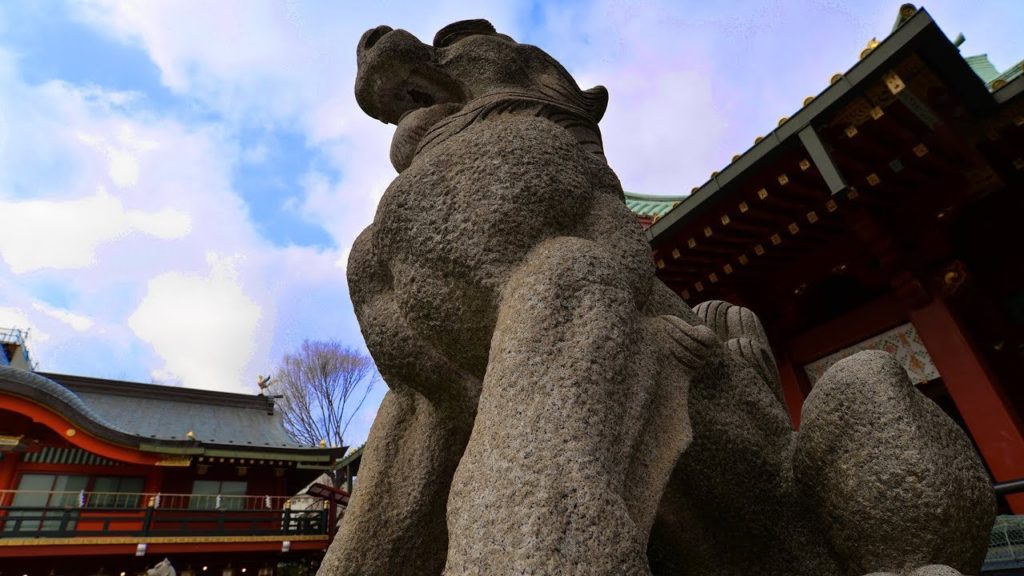 Kanda Shrine 広い境内がにぎやかな神田明神参拝:Discover Japan