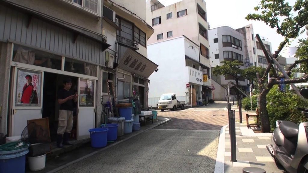 糸川沿い　静岡県熱海市