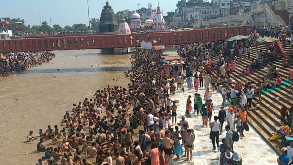 HARIDWAR Har ki pauri !! Holy bath in ganga river !! Best holy city in Uttarakhand India HARIDWAR Har ki pauri !! Holy bath in ganga river !! Best holy city in Uttarakhand India