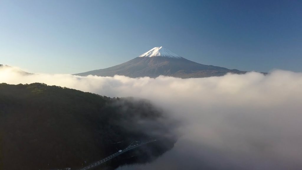 2019 霧に包まれた河口湖と富士(4K) Mt. Fuji & Lake Kawaguchi Covered With Fog(UHD)