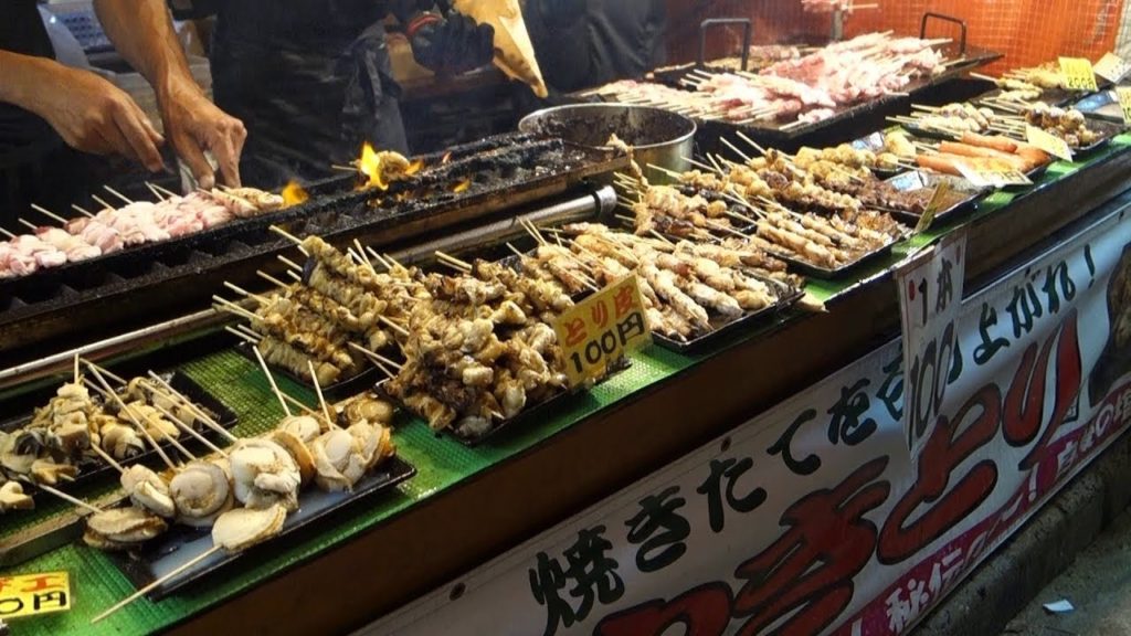 Japanese Street Food at the Hakozakigu Hojoya Festival - Yakitori 筥崎宮放生会の焼き鳥