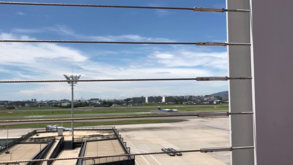 ☆大阪伊丹空港 展望デッキ②ANAの飛行機が滑走路から飛び立つ瞬間！ 2019/8