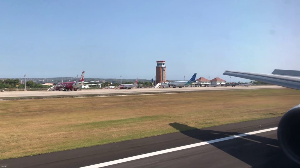 Cathay Pacific | Hong Kong - Denpasar Bali | Boeing 777-300 | Landing | CX785